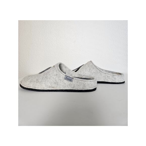 NWOT Women's Tofee Wool Felt Penguin Slippers, Size 8 - Picture 5 of 8